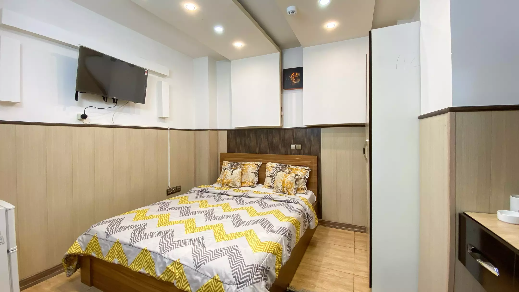 Alibaba https://cdn.alibaba.ir/ostorage/hotel-accommodation-images/6703200d666674792fccbdcf_6662cec7-780d-493b-9dd4-c3cd7f582c74_دبل (1).webp